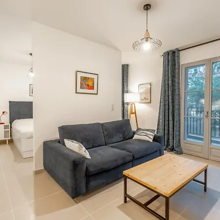 La D'oscar L New, Terrace L Shellter 쎙뜨호뻬